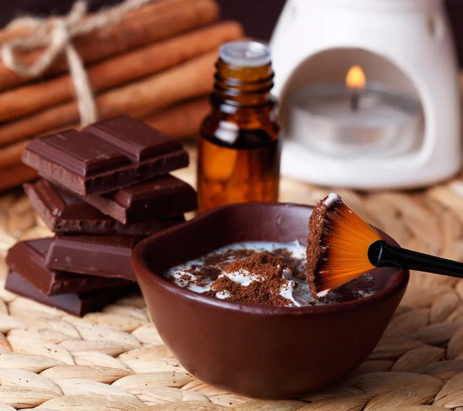 Chocolaterapia, masaje relajante con chocolate tibio